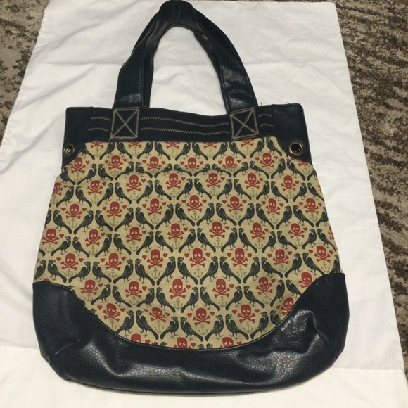 LOUNGEFLY Tote : black ravens & red heart pattern : Navy faux leather - Picture 1 of 10